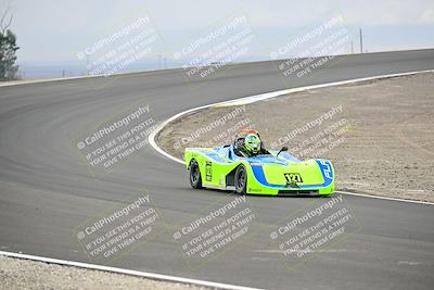 media/Jan-26-2025-CalClub SCCA (Sun) [[cfcea7df88]]/Group 6/Race/